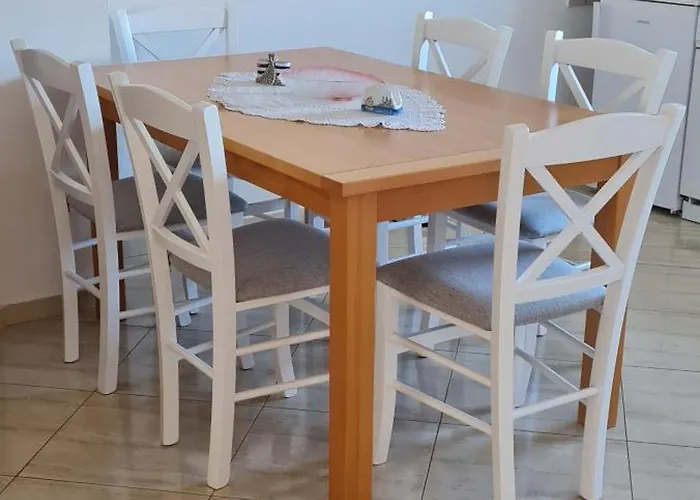 Mary Apartman Sukošan